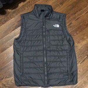 The North Face men’s puffer vest. Like new. Large